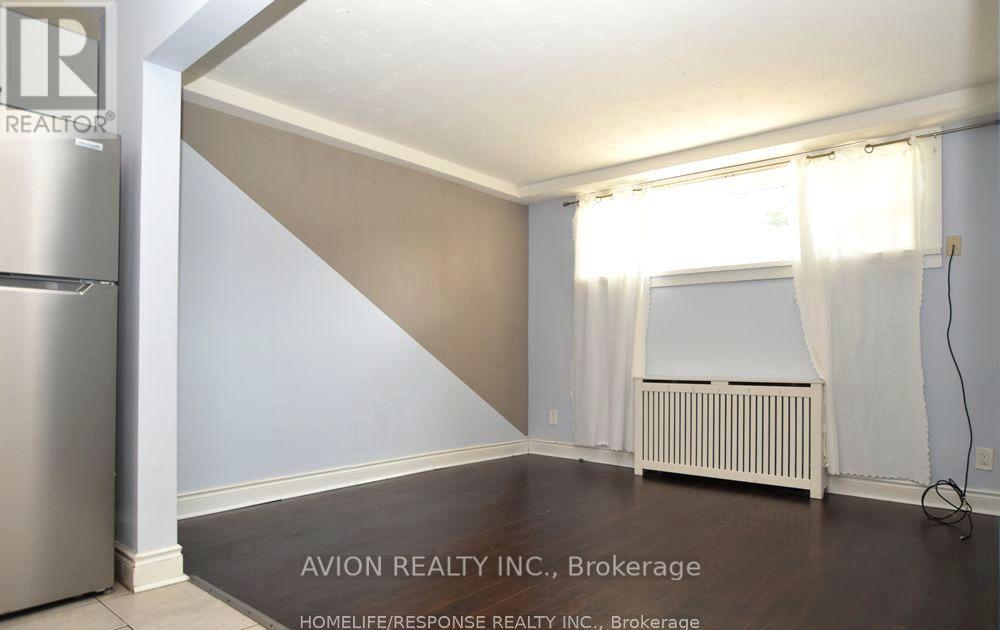 1 - 42 Emerald Crescent, Toronto, Ontario  M8V 2B6 - Photo 7 - W13880876