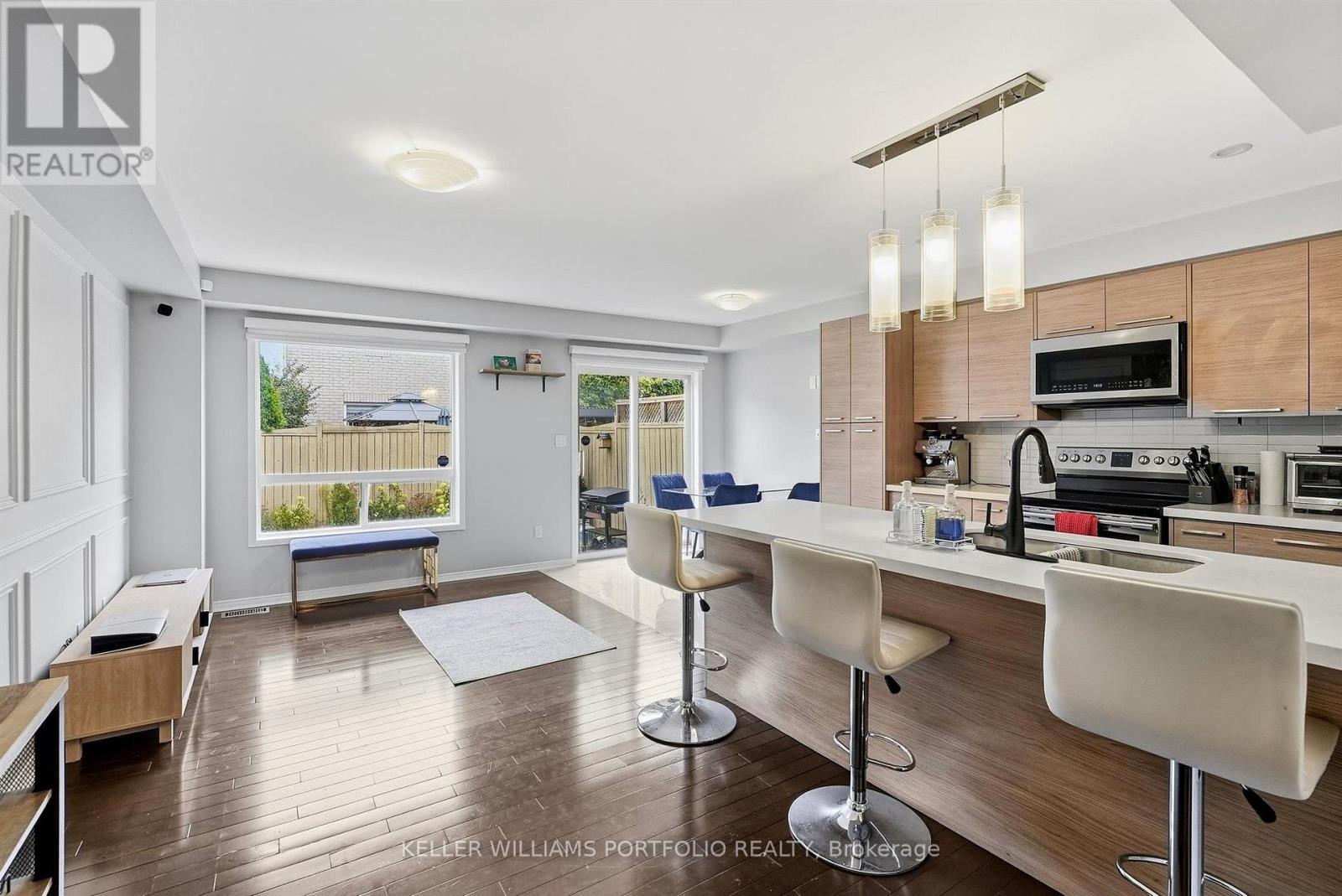 5723 Keldrew Avenue, Mississauga, Ontario  L5M 7B9 - Photo 11 - W13880882