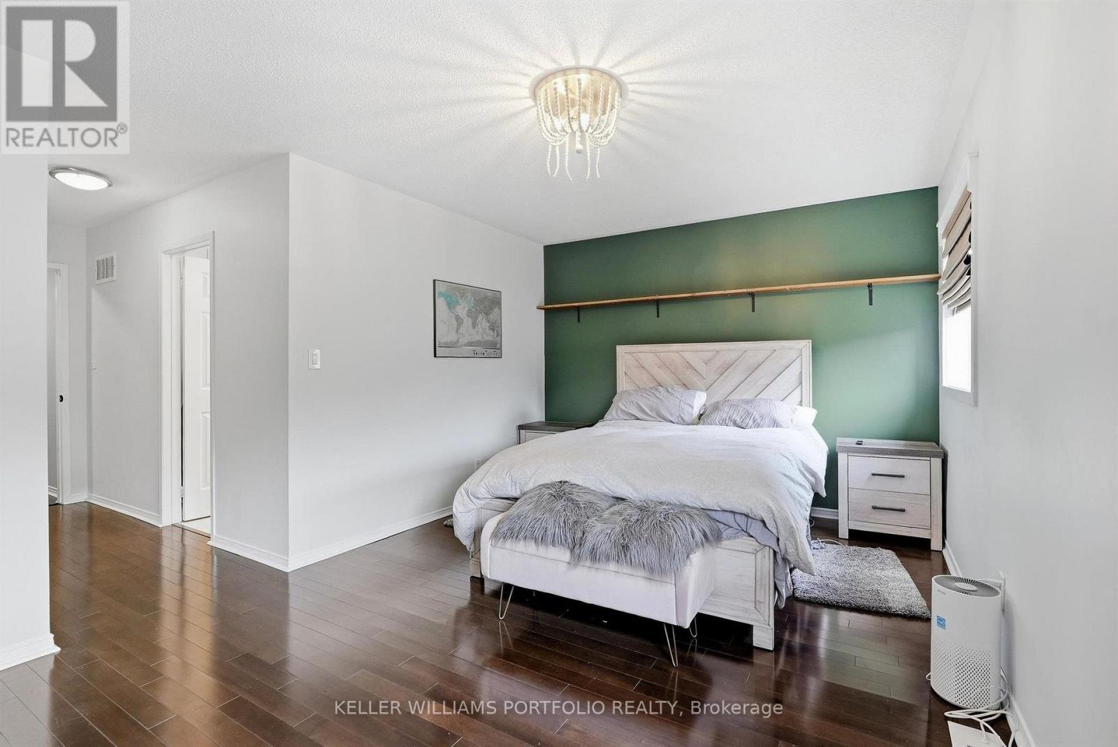 5723 Keldrew Avenue, Mississauga, Ontario  L5M 7B9 - Photo 22 - W13880882