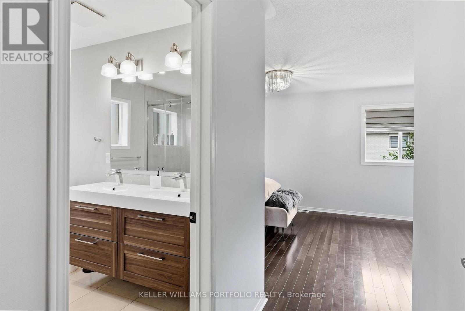 5723 Keldrew Avenue, Mississauga, Ontario  L5M 7B9 - Photo 25 - W13880882