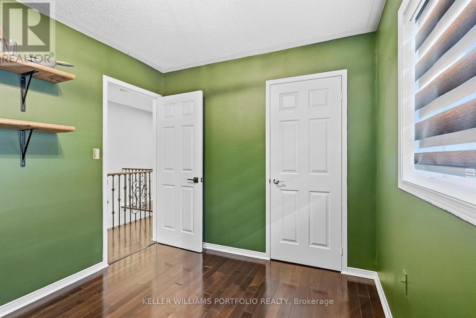 5723 Keldrew Avenue, Mississauga, Ontario  L5M 7B9 - Photo 33 - W13880882