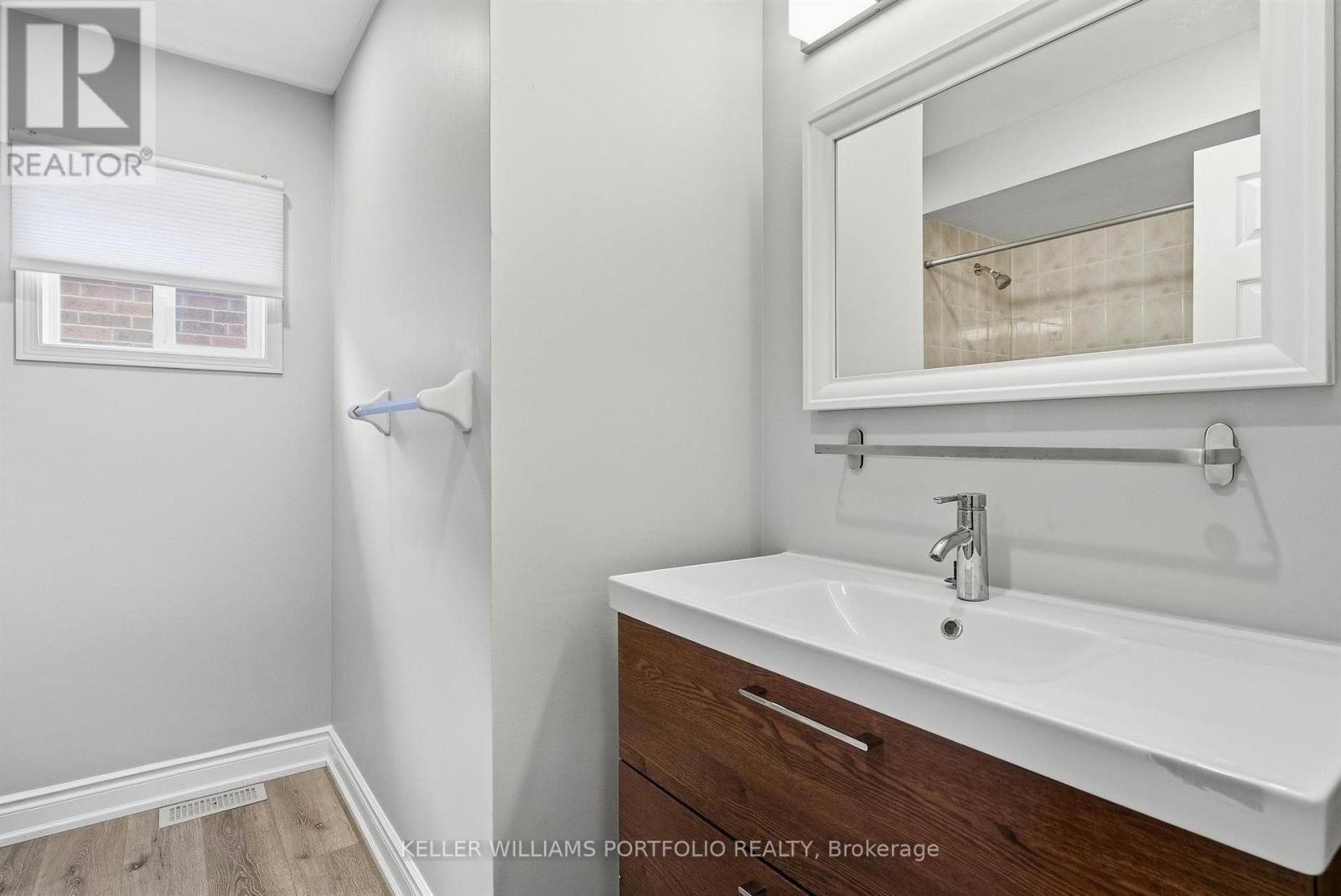 5723 Keldrew Avenue, Mississauga, Ontario  L5M 7B9 - Photo 35 - W13880882