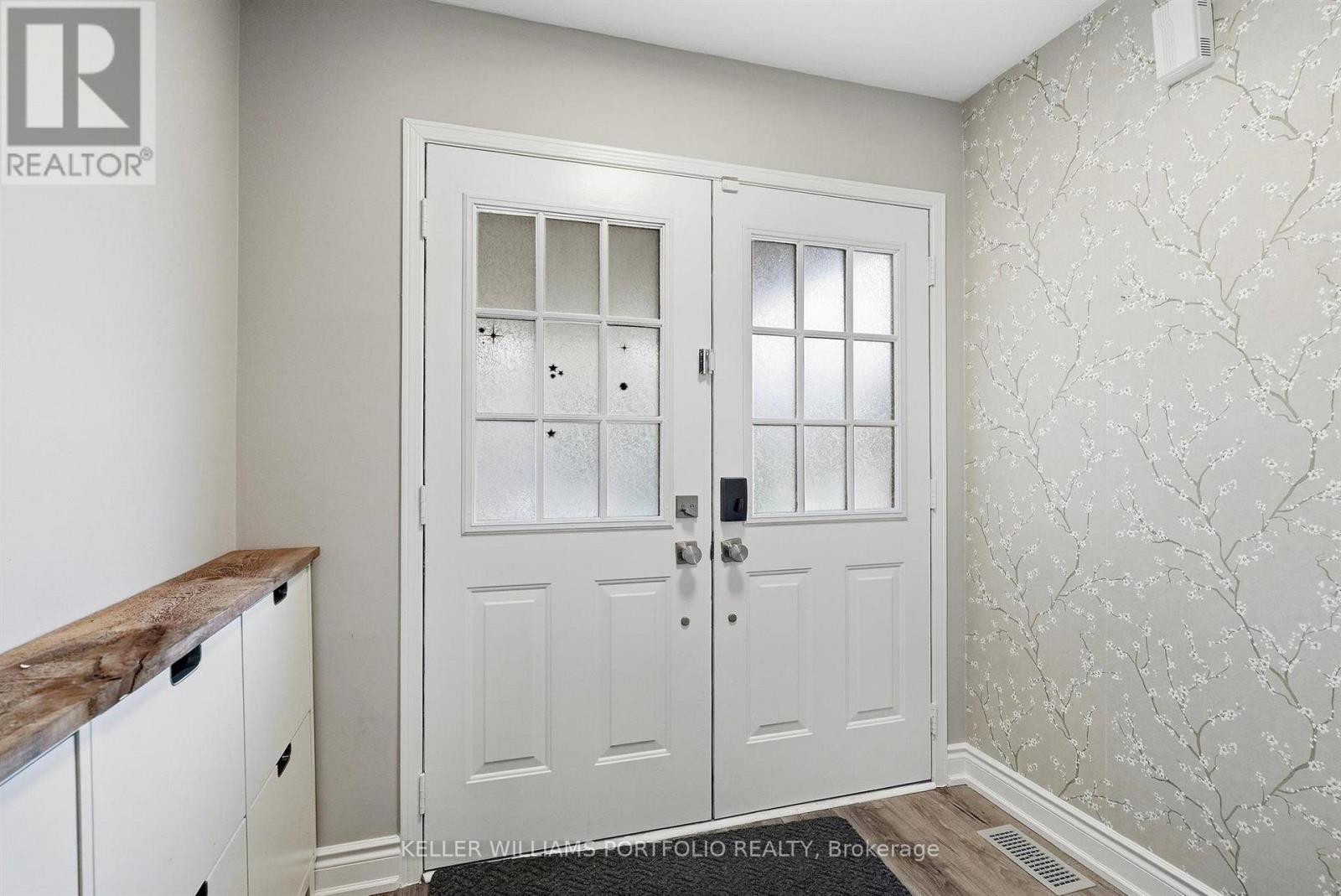 5723 Keldrew Avenue, Mississauga, Ontario  L5M 7B9 - Photo 4 - W13880882