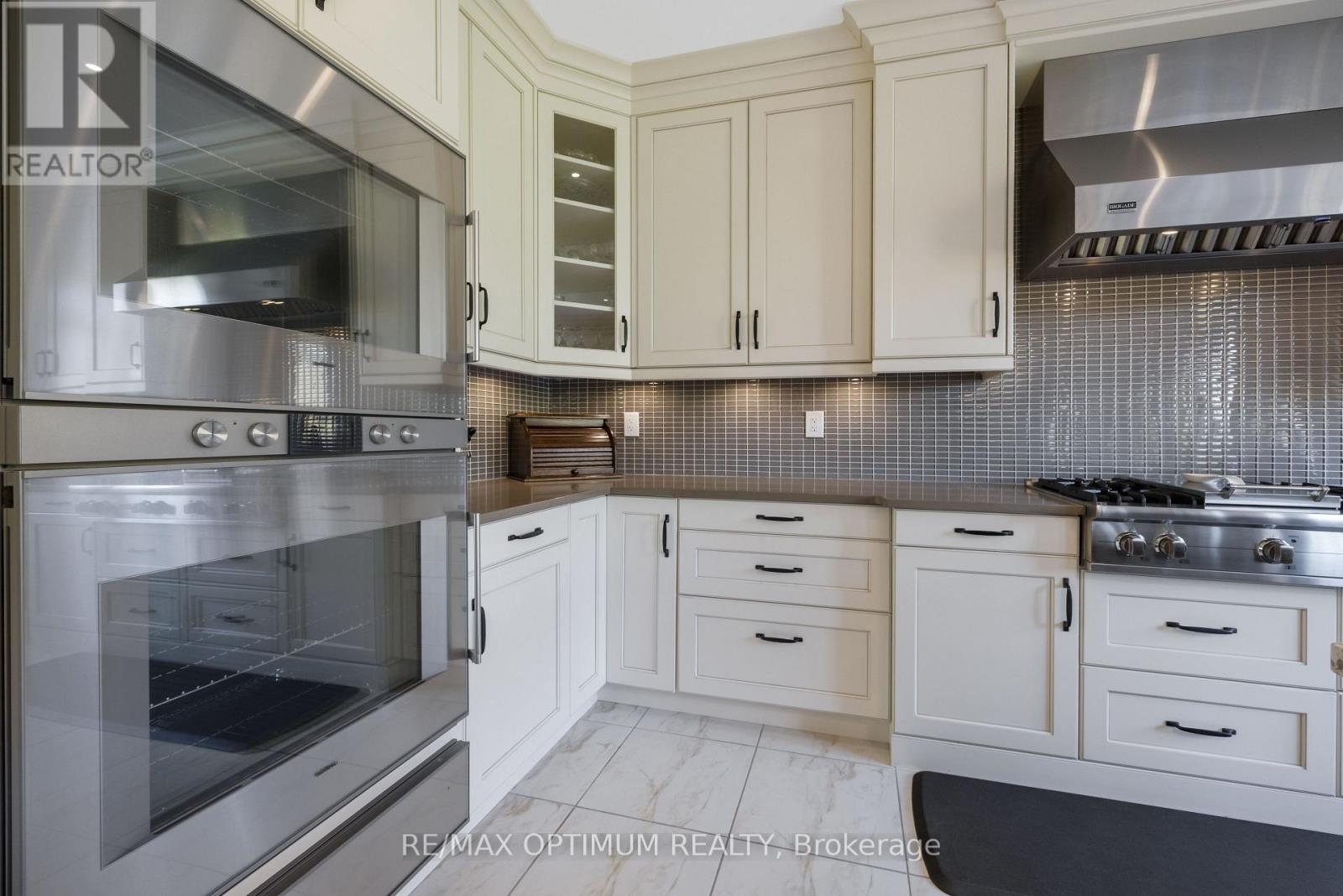 60 Adamsville Road, Brampton, Ontario  L6X 2X4 - Photo 22 - W13880906
