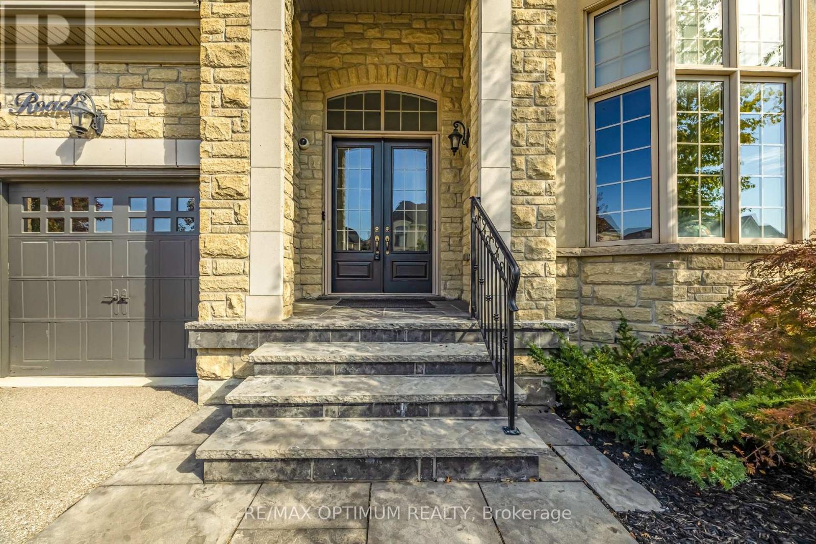 60 Adamsville Road, Brampton, Ontario  L6X 2X4 - Photo 4 - W13880906