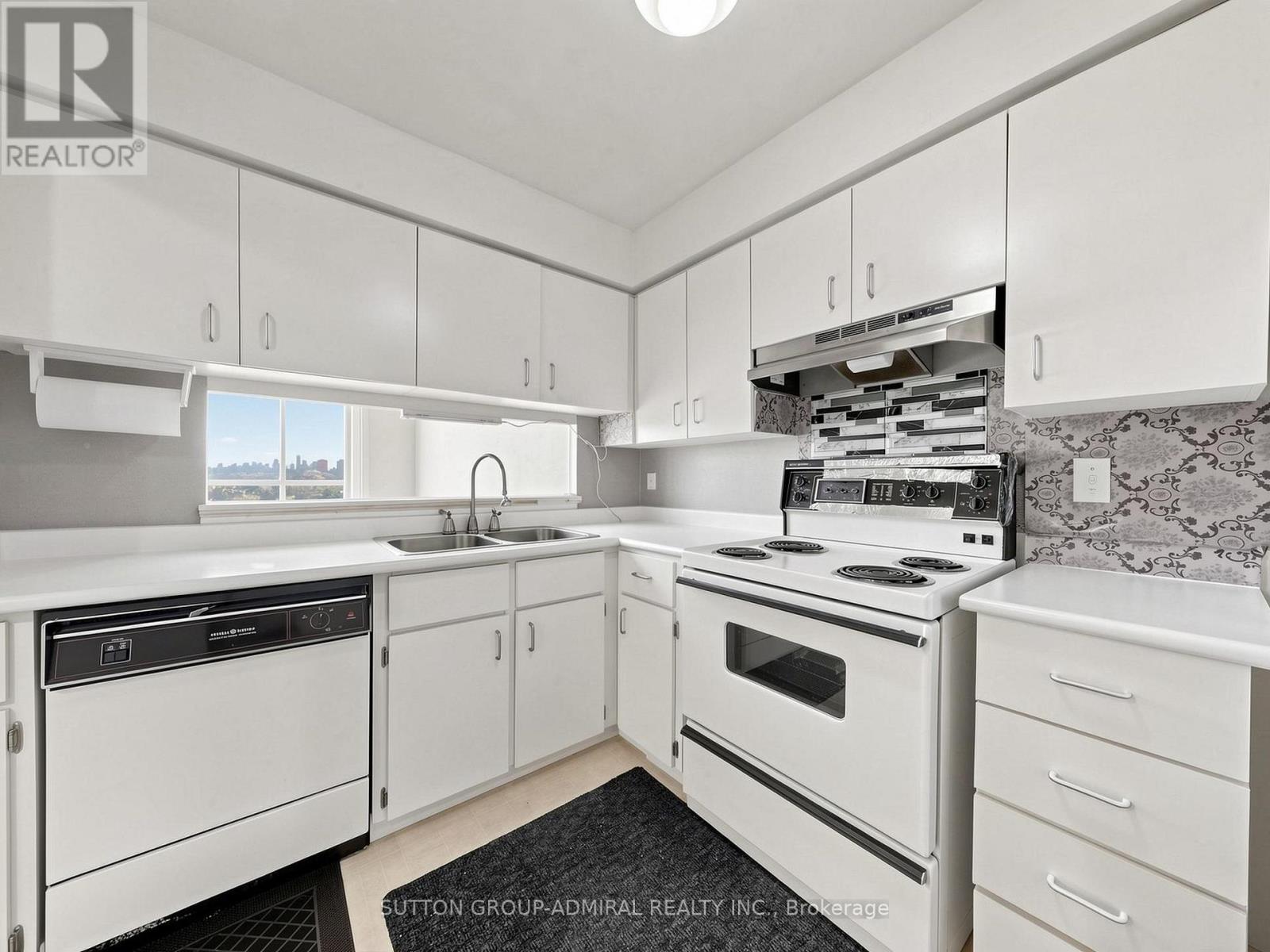 1108 - 2470 Eglinton Avenue, Toronto, Ontario  M6M 5E7 - Photo 12 - W13880962