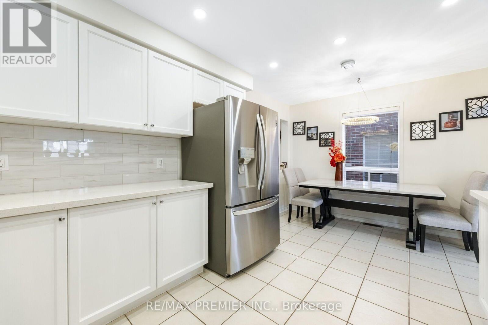 1268 Newell Street, Milton (De Dempsey), Ontario  L9T 6C2 - Photo 11 - W13880968