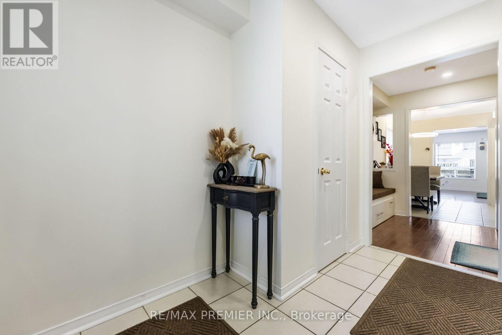 1268 Newell Street, Milton (De Dempsey), Ontario  L9T 6C2 - Photo 5 - W13880968