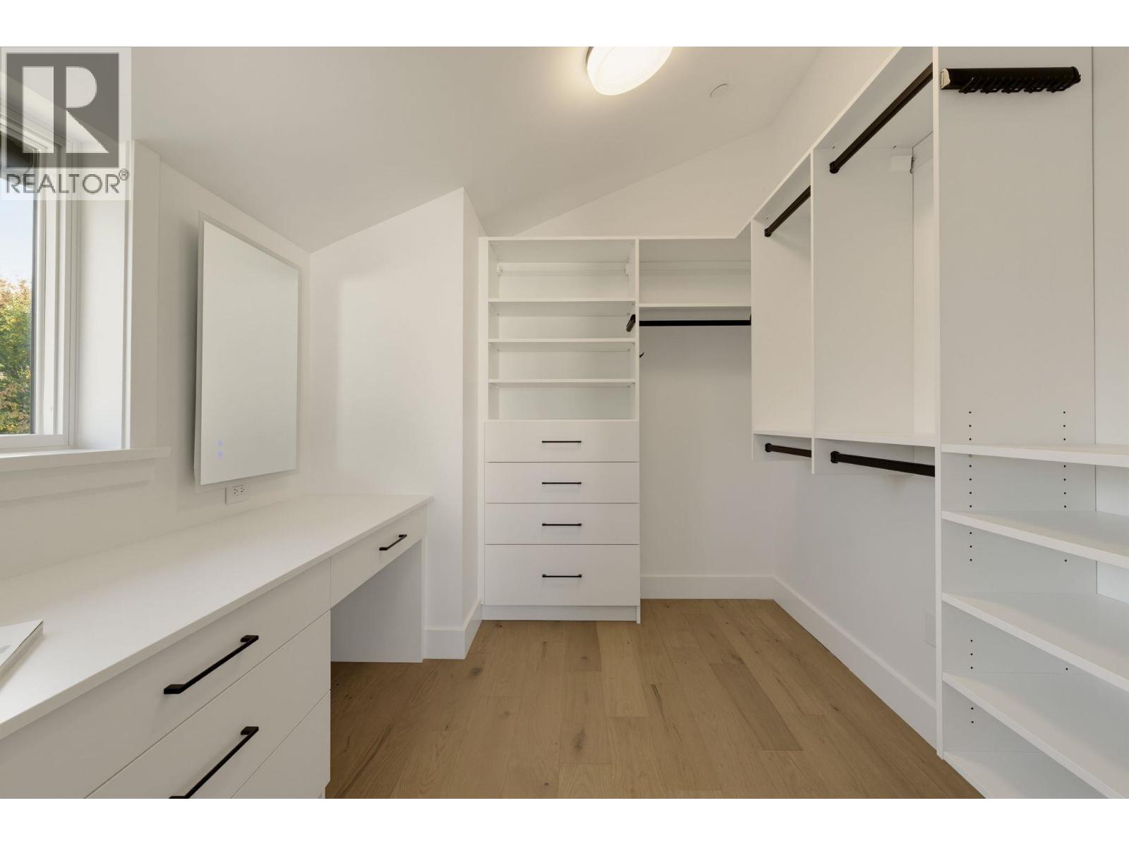 1 326 W 14th Street, North Vancouver, British Columbia  V7M 1P6 - Photo 19 - R3172617