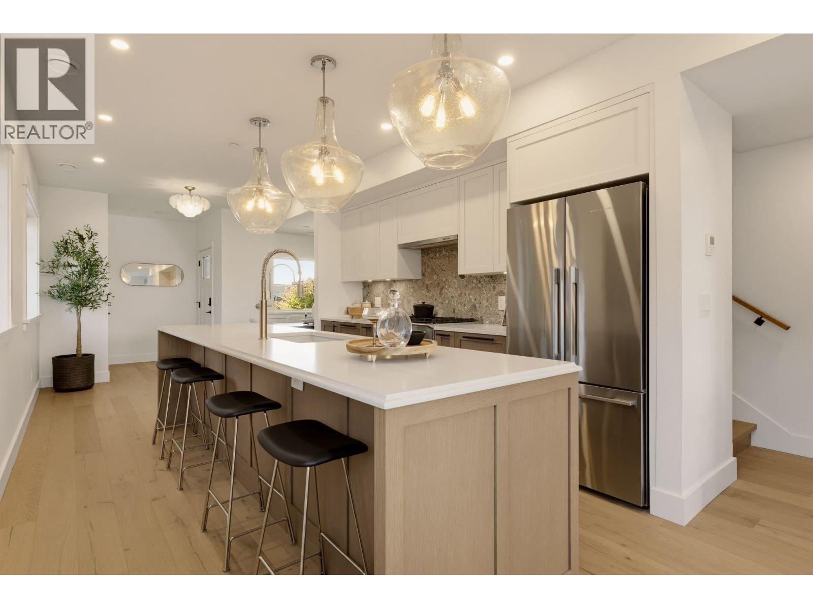 1 326 W 14th Street, North Vancouver, British Columbia  V7M 1P6 - Photo 9 - R3172617