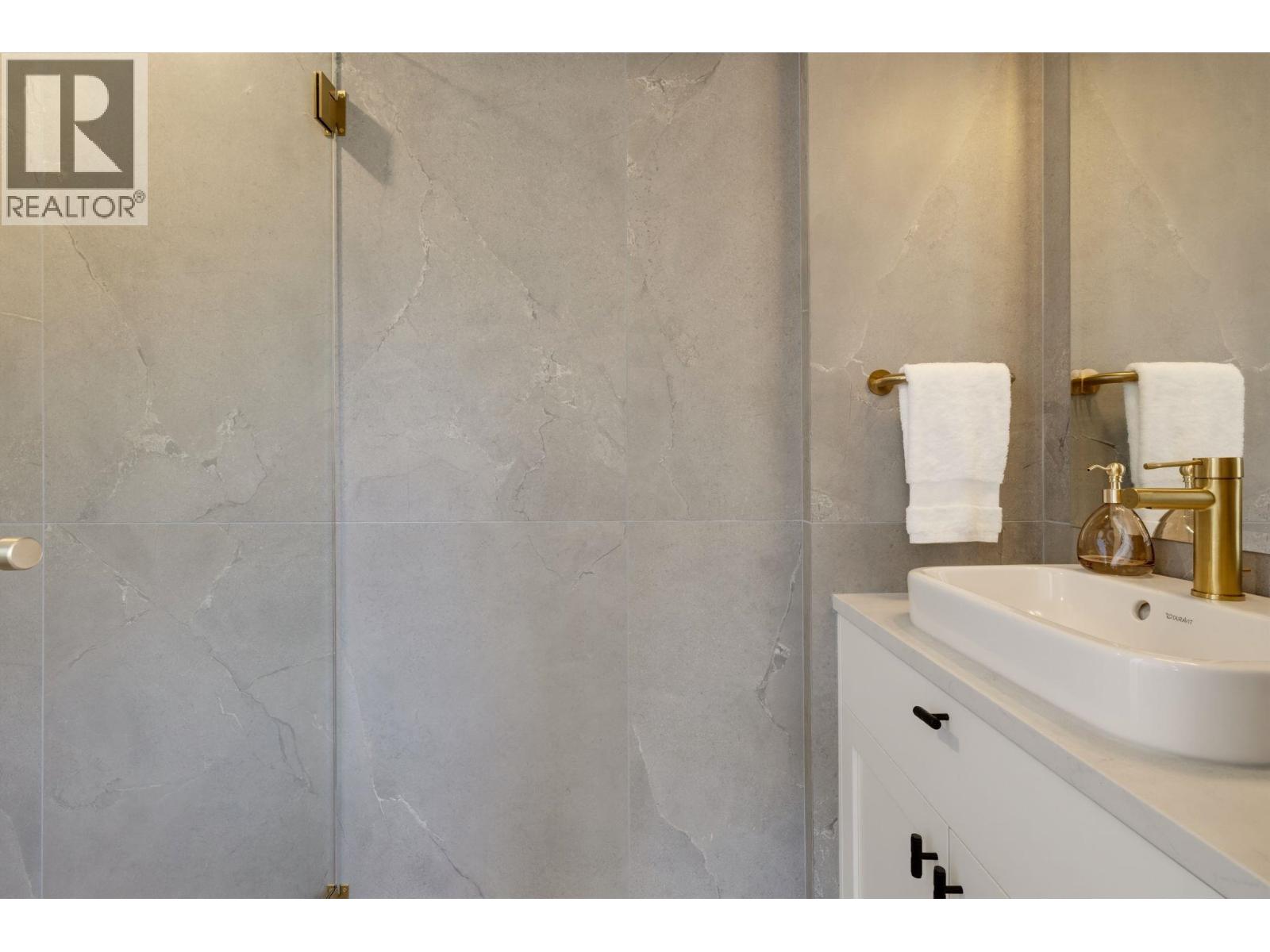 1 326 W 14th Street, North Vancouver, British Columbia  V7M 1P6 - Photo 21 - R3172617