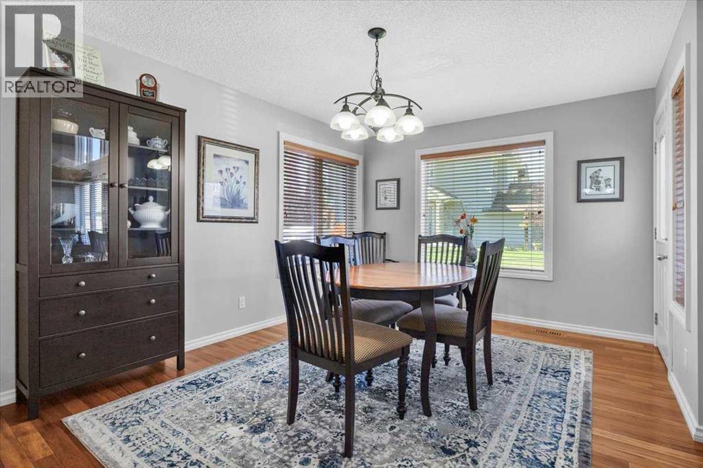 209 Crystal Green Point, Okotoks, Alberta  T1S 2K7 - Photo 14 - A2348495