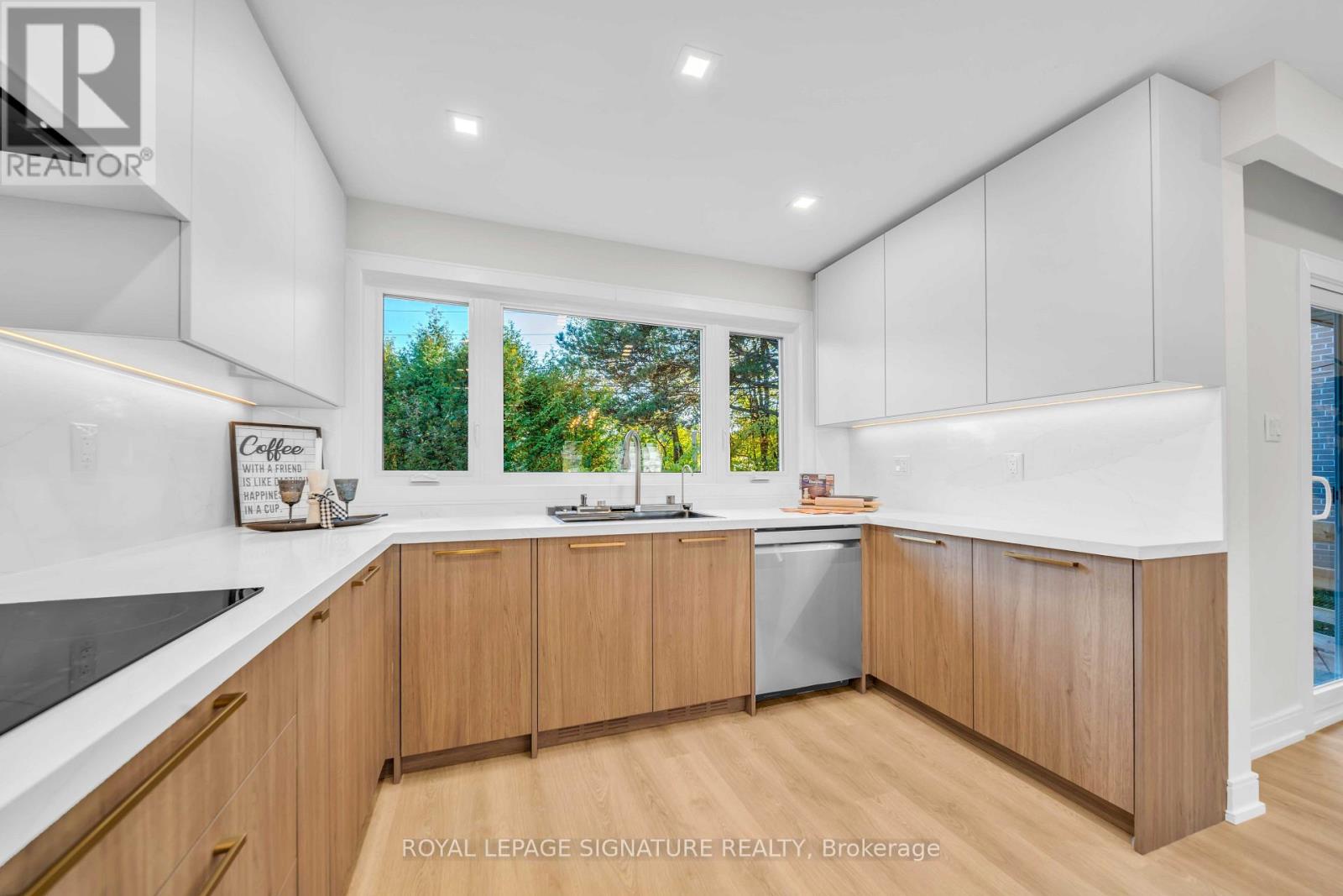 49 Snowcrest Avenue, Toronto, Ontario  M2K 2K9 - Photo 11 - C13879152