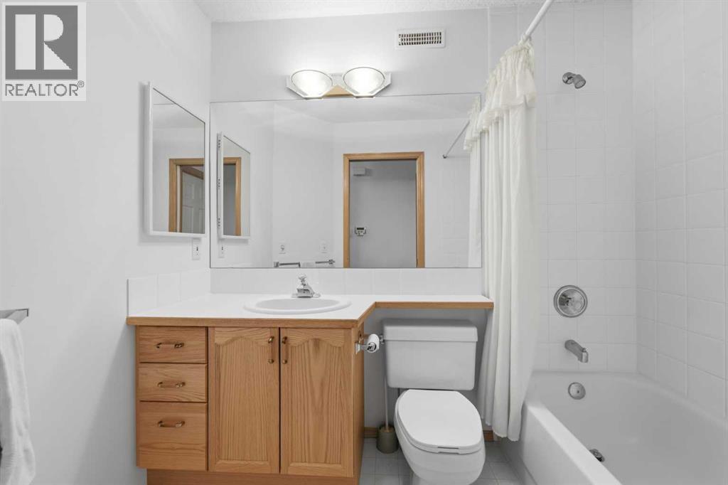 614 Sierra Madre Court SW, Calgary, Alberta  T3H 3M5 - Photo 20 - A2350736