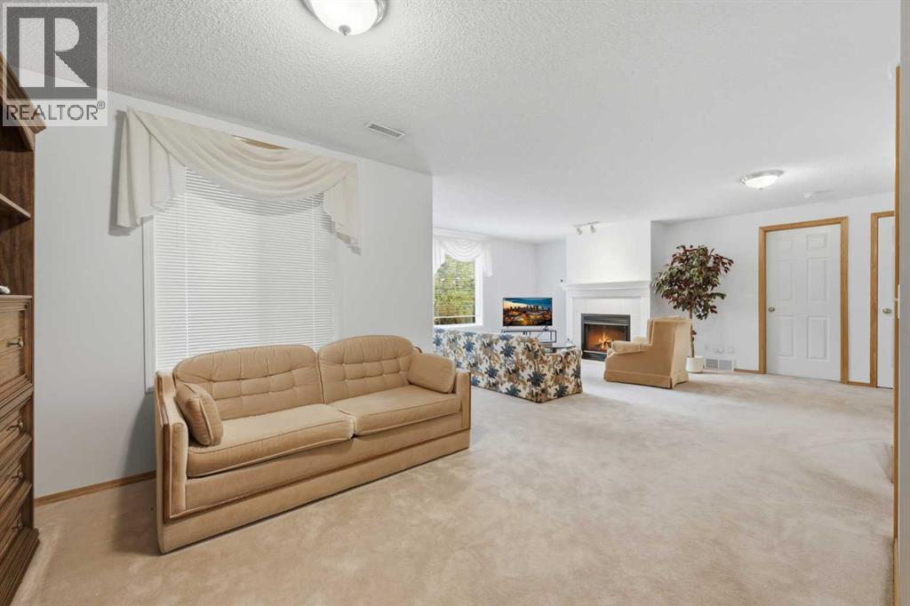 614 Sierra Madre Court SW, Calgary, Alberta  T3H 3M5 - Photo 26 - A2350736