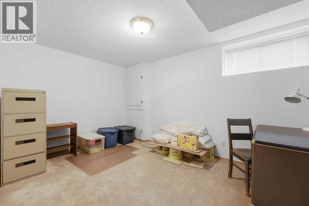 614 Sierra Madre Court SW, Calgary, Alberta  T3H 3M5 - Photo 32 - A2350736