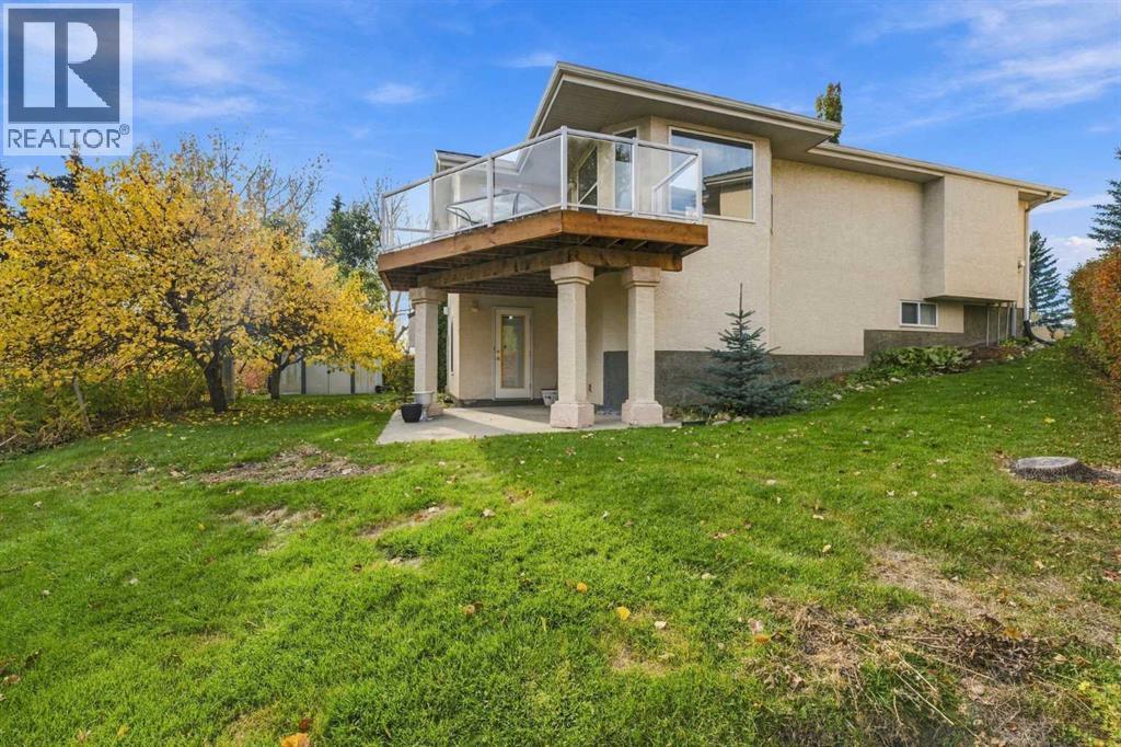 614 Sierra Madre Court SW, Calgary, Alberta  T3H 3M5 - Photo 35 - A2350736