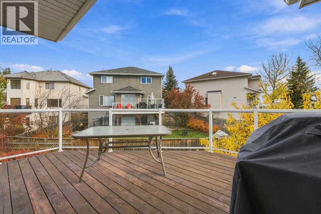 614 Sierra Madre Court SW, Calgary, Alberta  T3H 3M5 - Photo 8 - A2350736