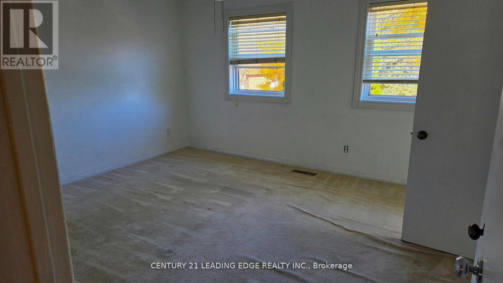 Main & 2nd Flr - 6 Plum Brook Crescent, Toronto, Ontario  M1S 3Z8 - Photo 12 - E13877090