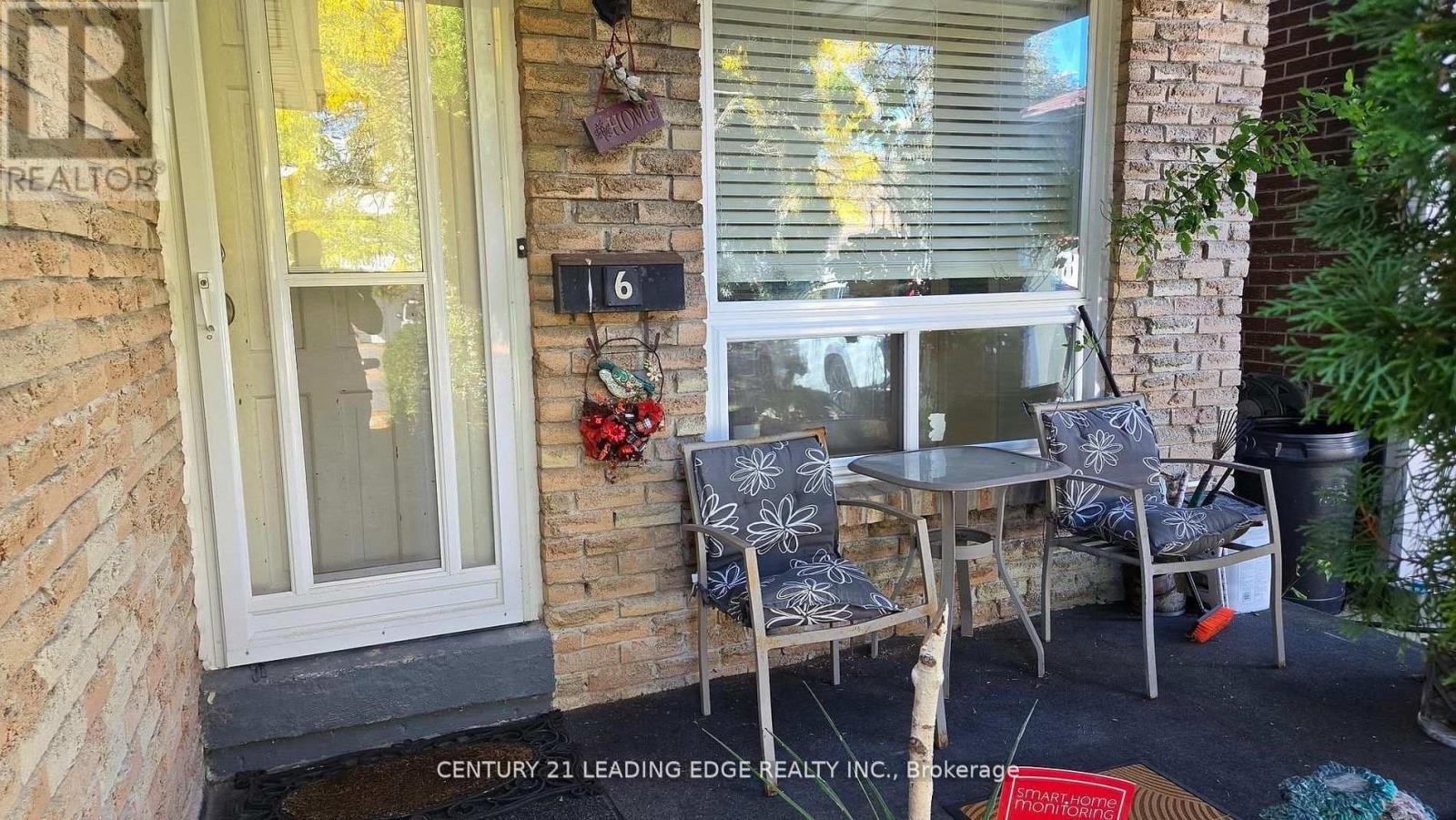 Main & 2nd Flr - 6 Plum Brook Crescent, Toronto, Ontario  M1S 3Z8 - Photo 3 - E13877090