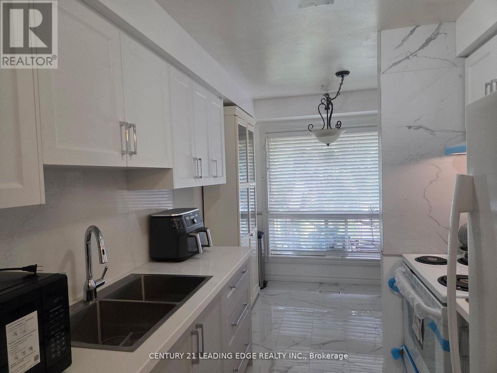 Main & 2nd Flr - 6 Plum Brook Crescent, Toronto, Ontario  M1S 3Z8 - Photo 17 - E13877090