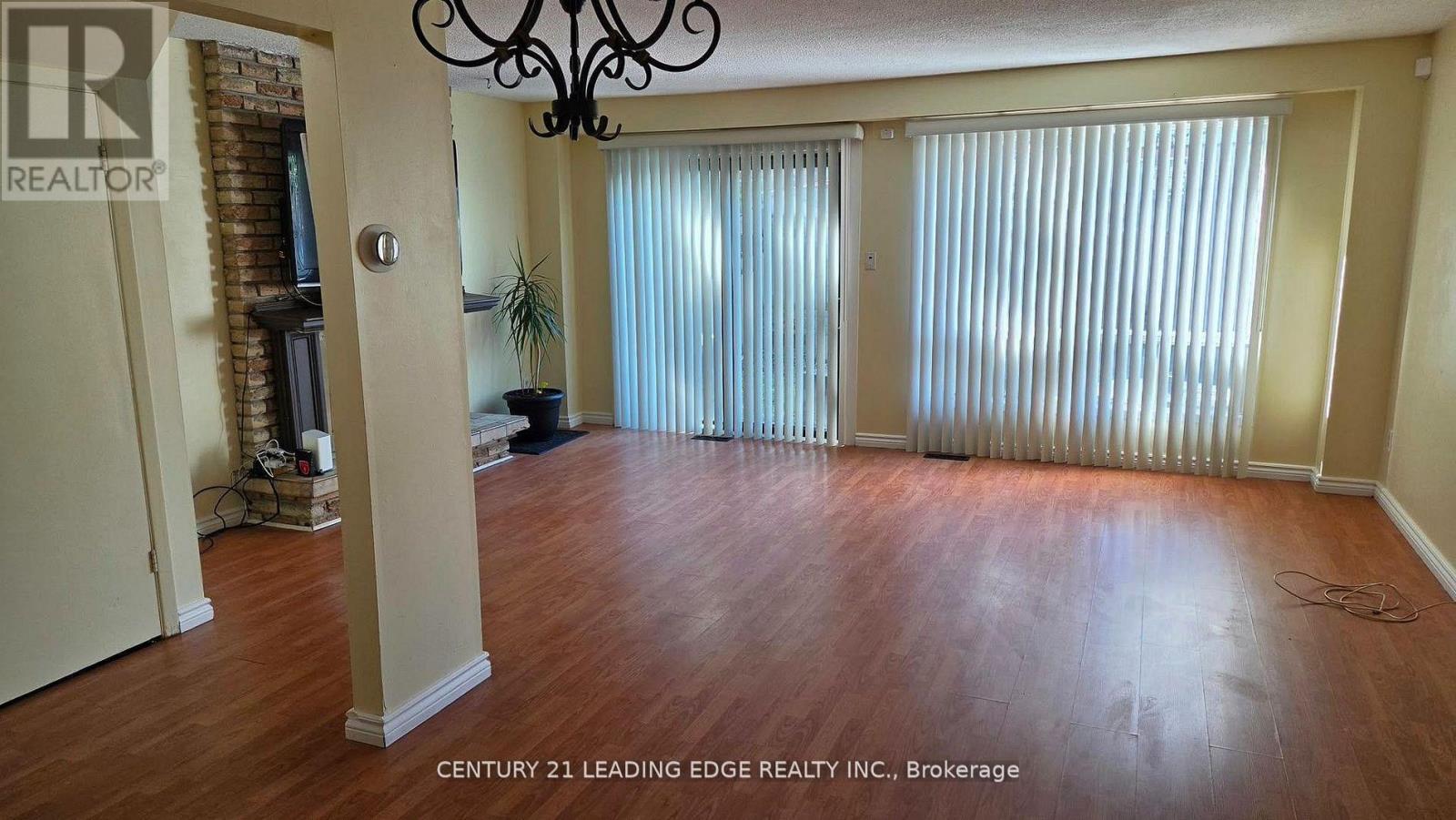 Main & 2nd Flr - 6 Plum Brook Crescent, Toronto, Ontario  M1S 3Z8 - Photo 6 - E13877090
