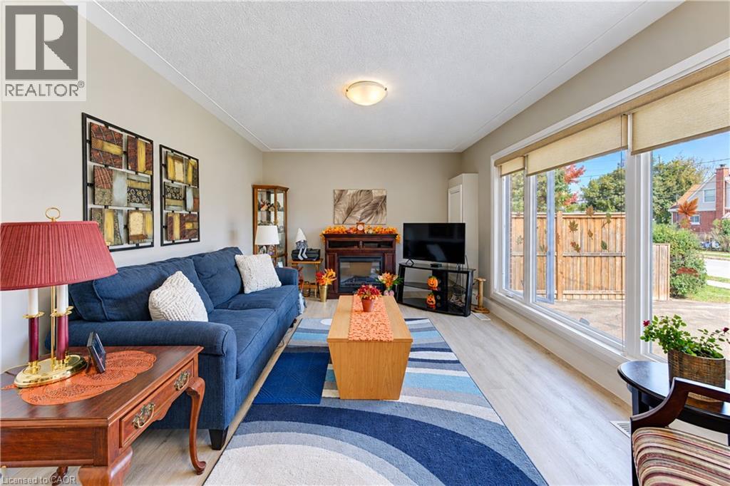 87 Bond Street, Kitchener, Ontario  N2H 4S4 - Photo 7 - 40869901