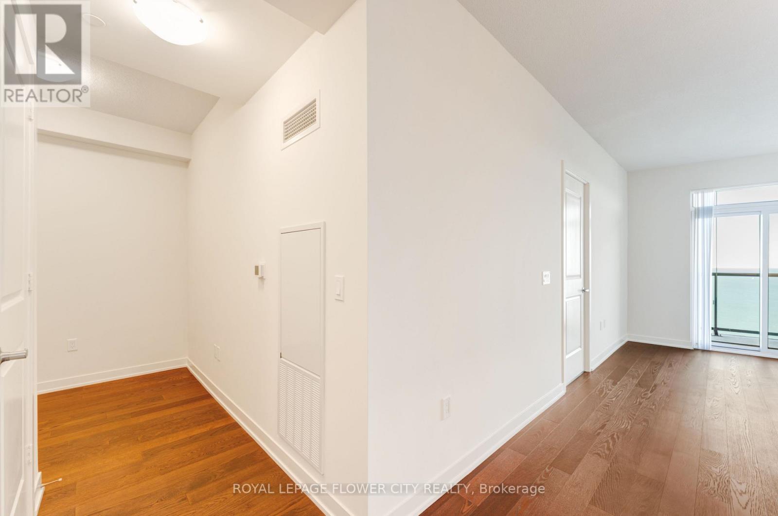 Ph404 - 38 Annie Craig Drive, Toronto, Ontario  M8V 0G9 - Photo 17 - W13879092