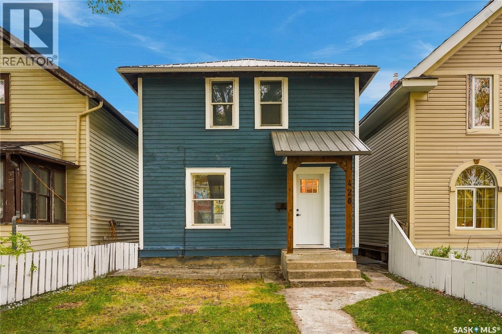 420 J AVENUE N, saskatoon, Saskatchewan