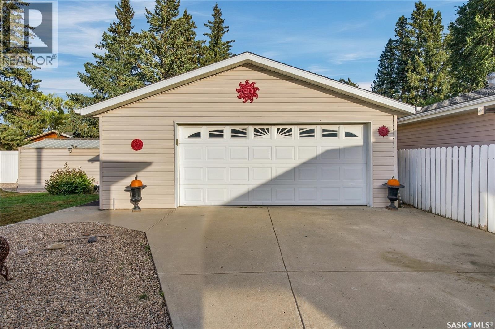 1311 Queen Crescent, Moose Jaw, Saskatchewan  S6H 3G5 - Photo 39 - SK050773