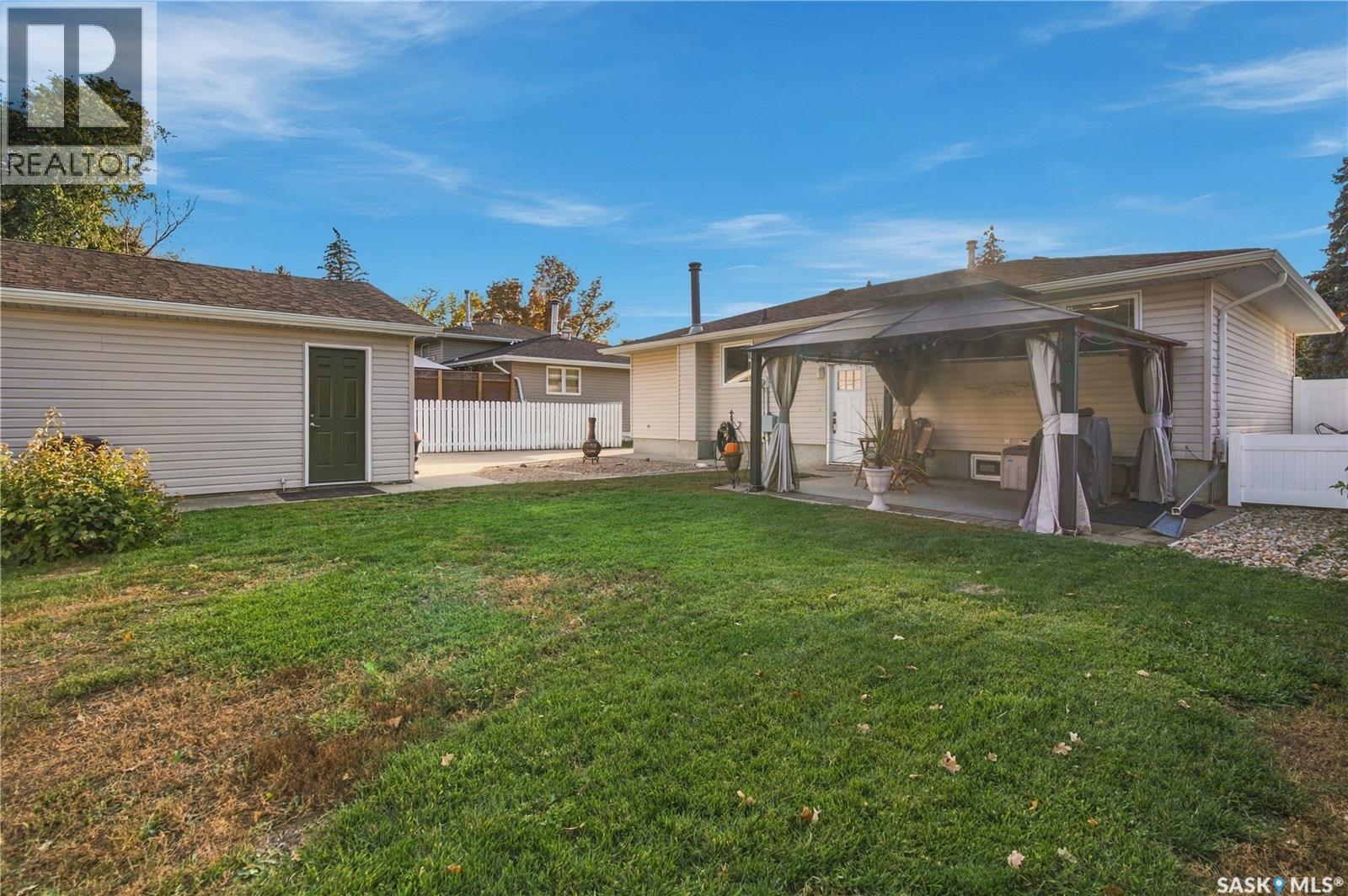 1311 Queen Crescent, Moose Jaw, Saskatchewan  S6H 3G5 - Photo 43 - SK050773