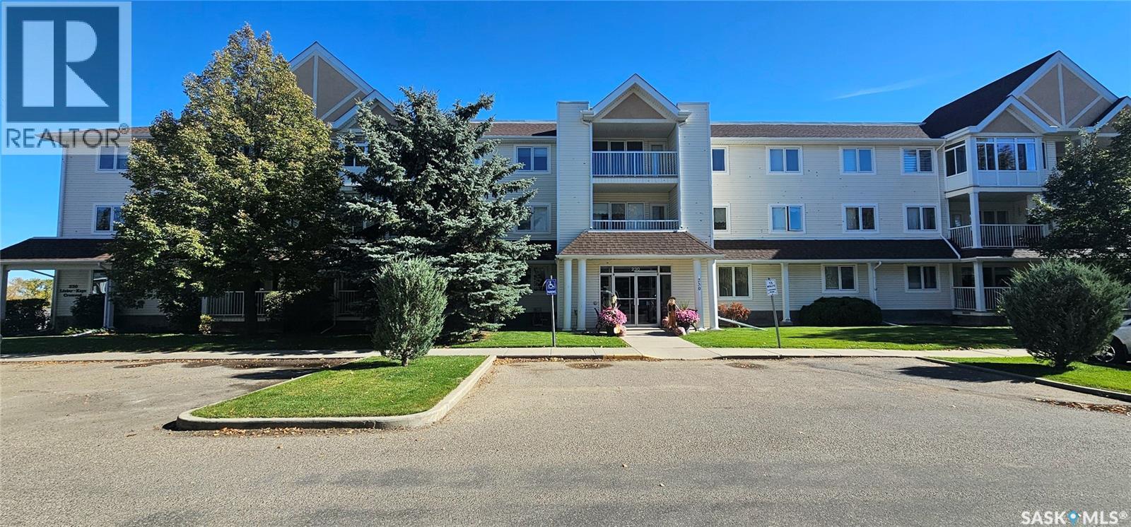 103 230 Lister Kaye Crescent, Swift Current, Saskatchewan  S9H 0A2 - Photo 1 - SK050344