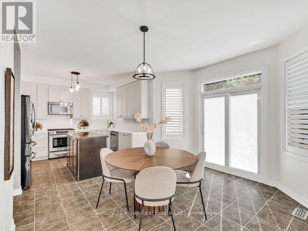 2380 Gladacres Lane, Oakville, Ontario  L6M 0G4 - Photo 15 - W13638086