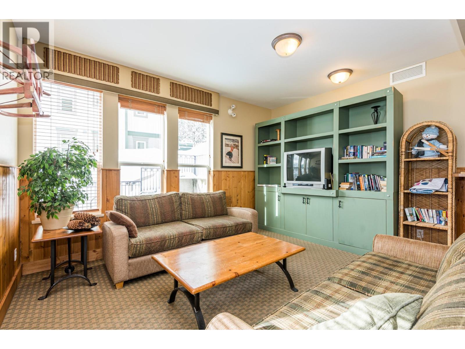 9808 Silver Star Road Unit# 109