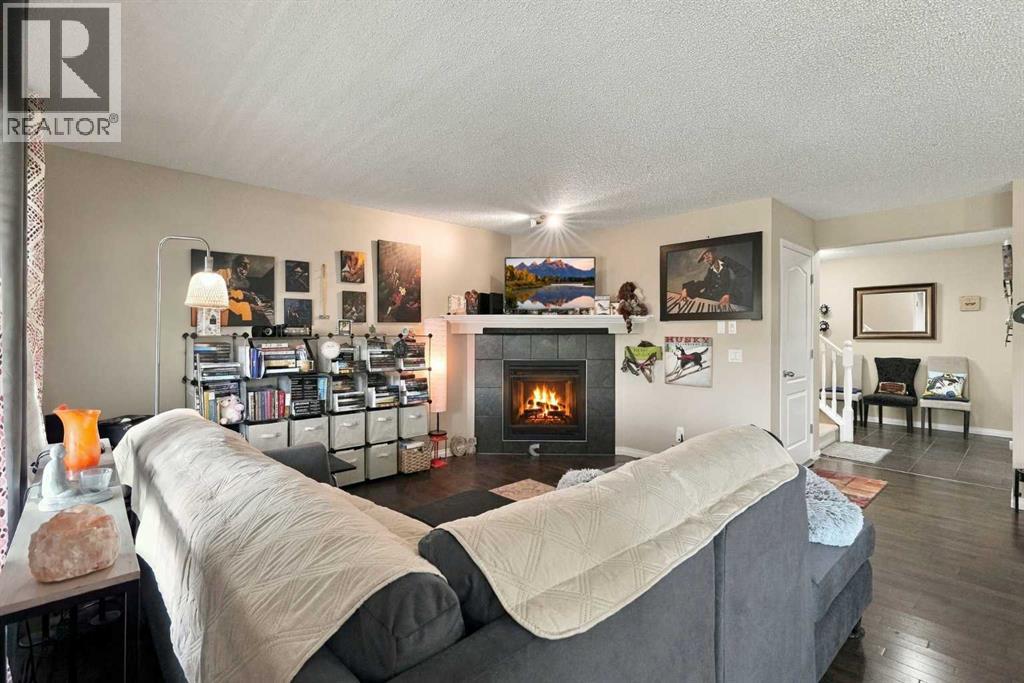 81 Walden Rise SE, Calgary, Alberta  T2X 0N4 - Photo 4 - A2349809
