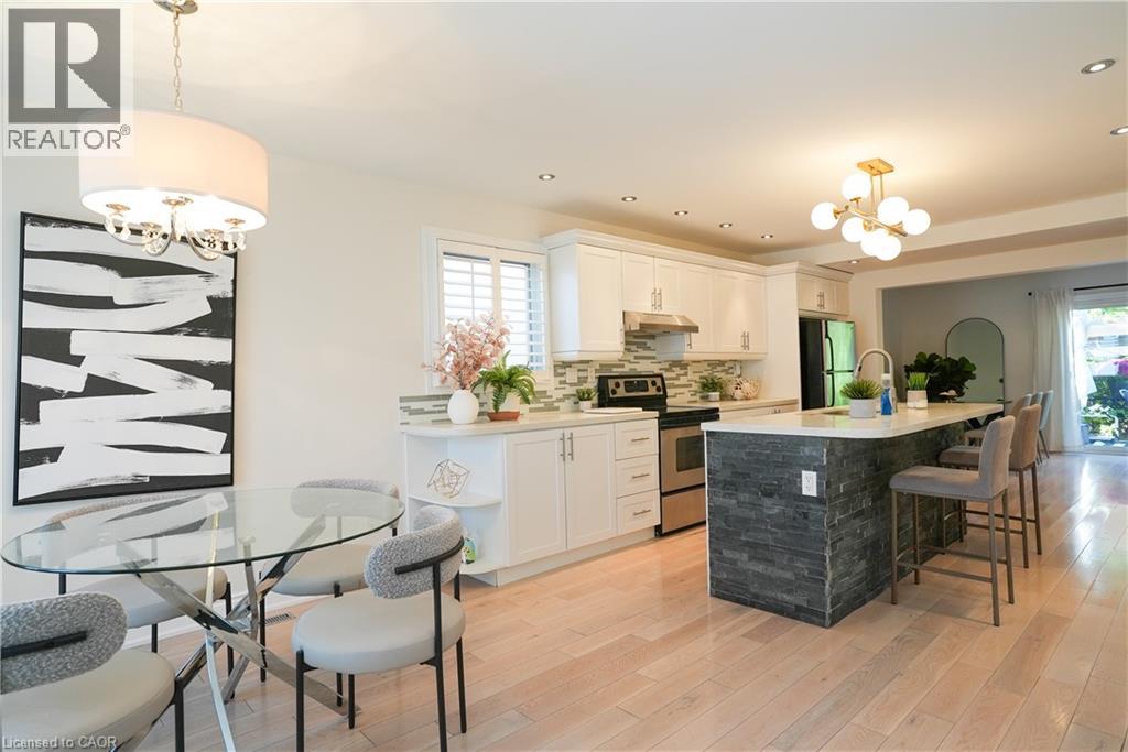 2038 Chrisdon Road, Burlington, Ontario  L7M 3W8 - Photo 4 - 40869908