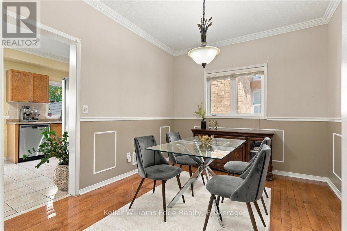 671 Twain Avenue, Mississauga, Ontario  L5W 1K7 - Photo 11 - W13881018