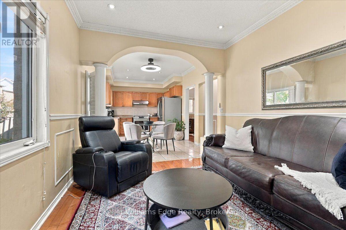 671 Twain Avenue, Mississauga, Ontario  L5W 1K7 - Photo 18 - W13881018