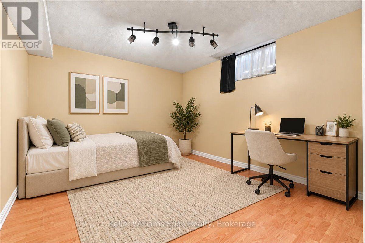 671 Twain Avenue, Mississauga, Ontario  L5W 1K7 - Photo 34 - W13881018