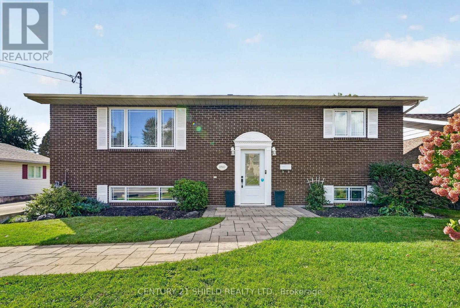 1810 Alguire Street, Cornwall, Ontario  K6J 3N4 - Photo 1 - X13881034
