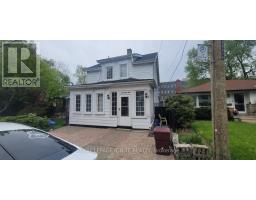 112 WARD AVENUE, Hamilton, Ontario