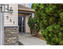 541 Quartz Crescent, Kelowna, British Columbia V1W 5C5 - Photo 3 - 10399666