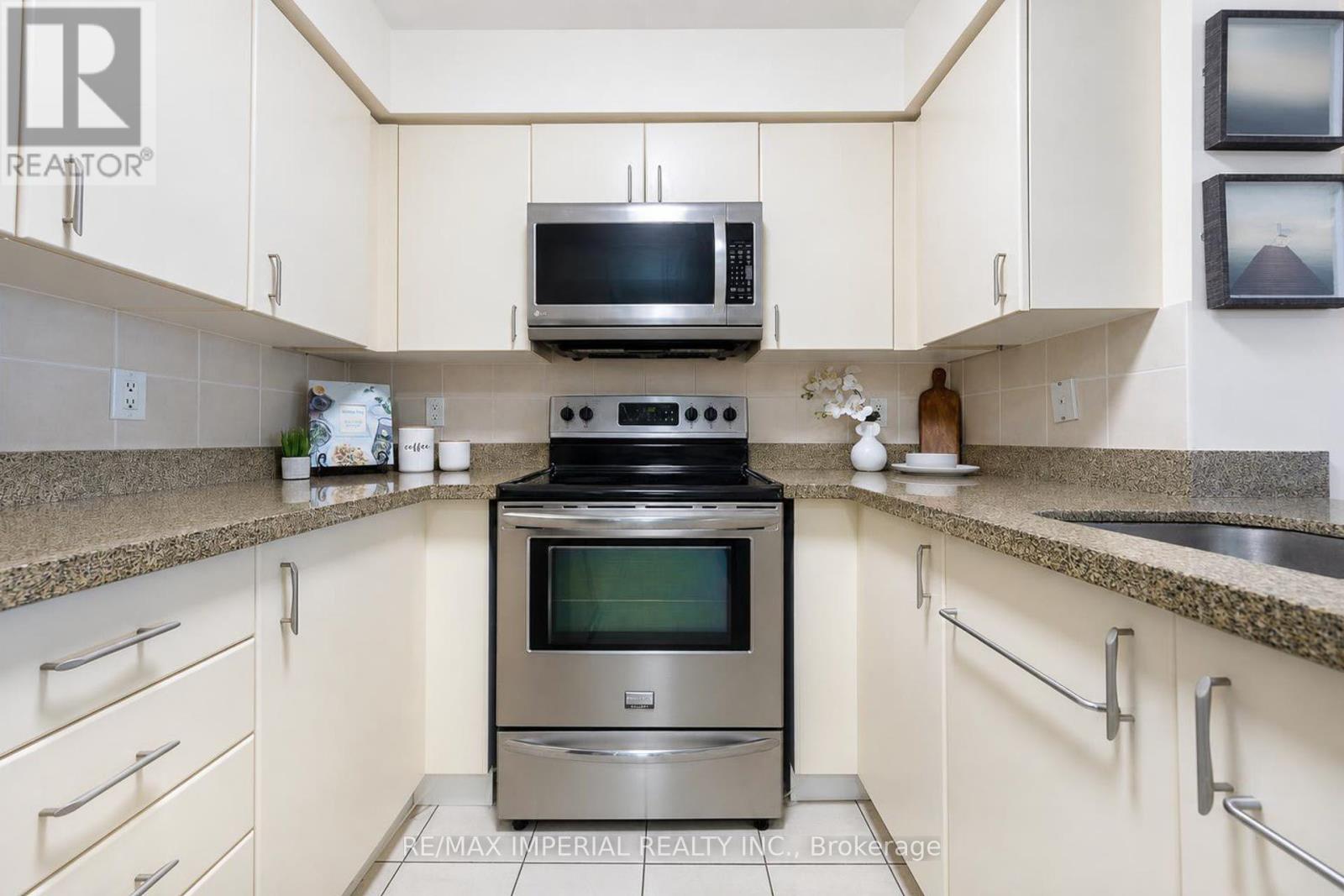 2903 - 4968 Yonge Street, Toronto, Ontario  M2N 7G9 - Photo 5 - C13881102
