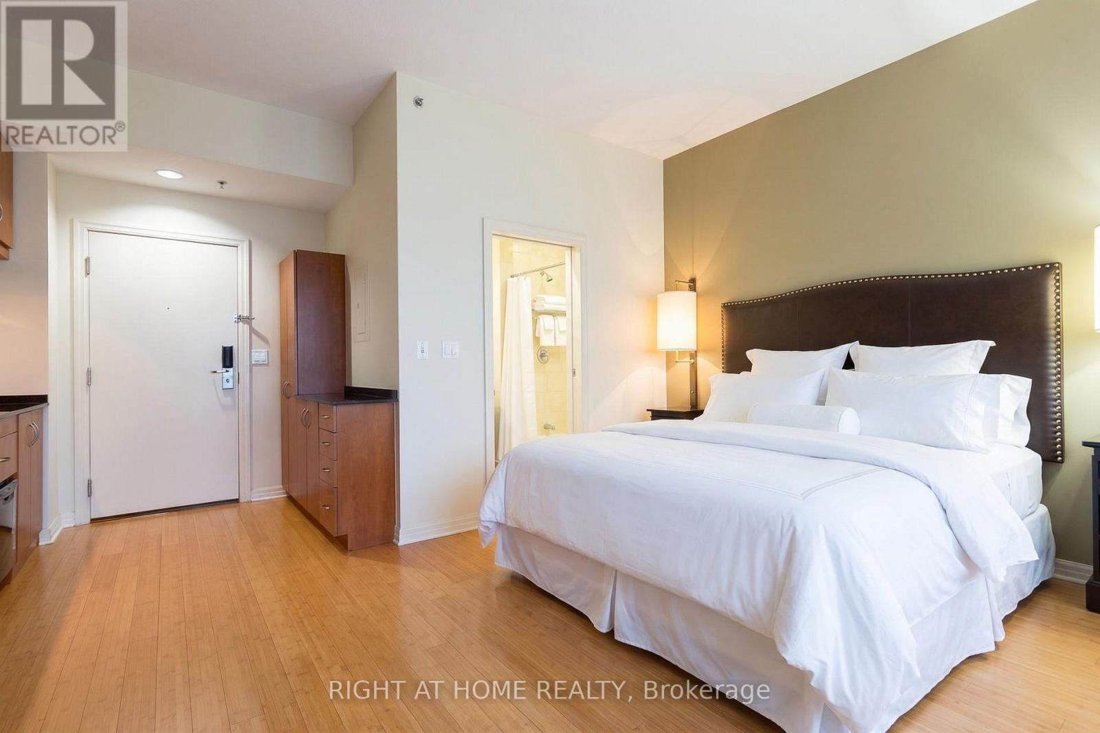 4404 - 1 King Street W, Toronto, Ontario  M5H 1A1 - Photo 3 - C13881132