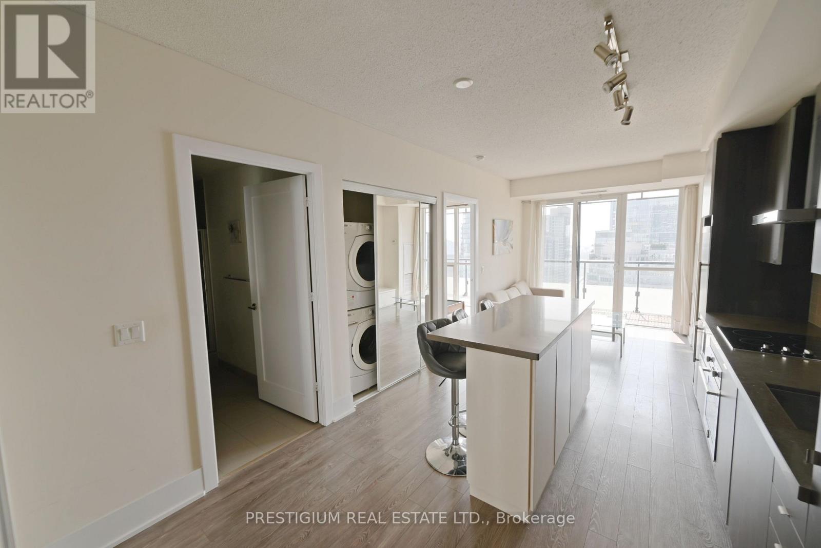 2601 - 300 Front Street W, Toronto, Ontario  M5V 0E9 - Photo 2 - C13881134