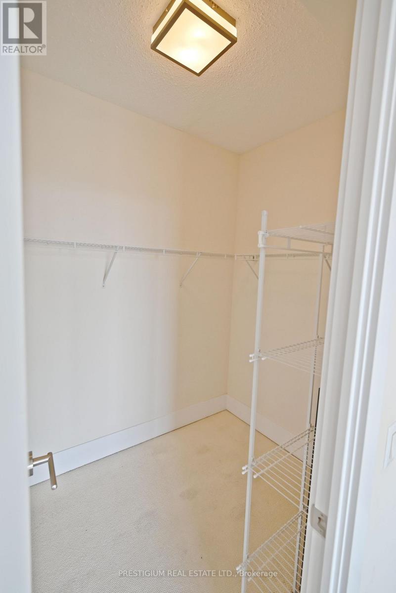 2601 - 300 Front Street W, Toronto, Ontario  M5V 0E9 - Photo 8 - C13881134