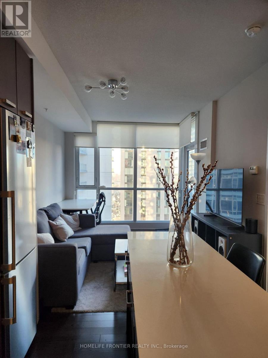 3211 - 295 Adelaide Street W, Toronto, Ontario  M5V 0L4 - Photo 3 - C13881212