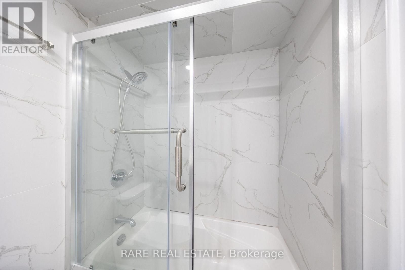 914 - 60 Pavane Linkway, Toronto, Ontario  M3C 1A2 - Photo 11 - C13881216