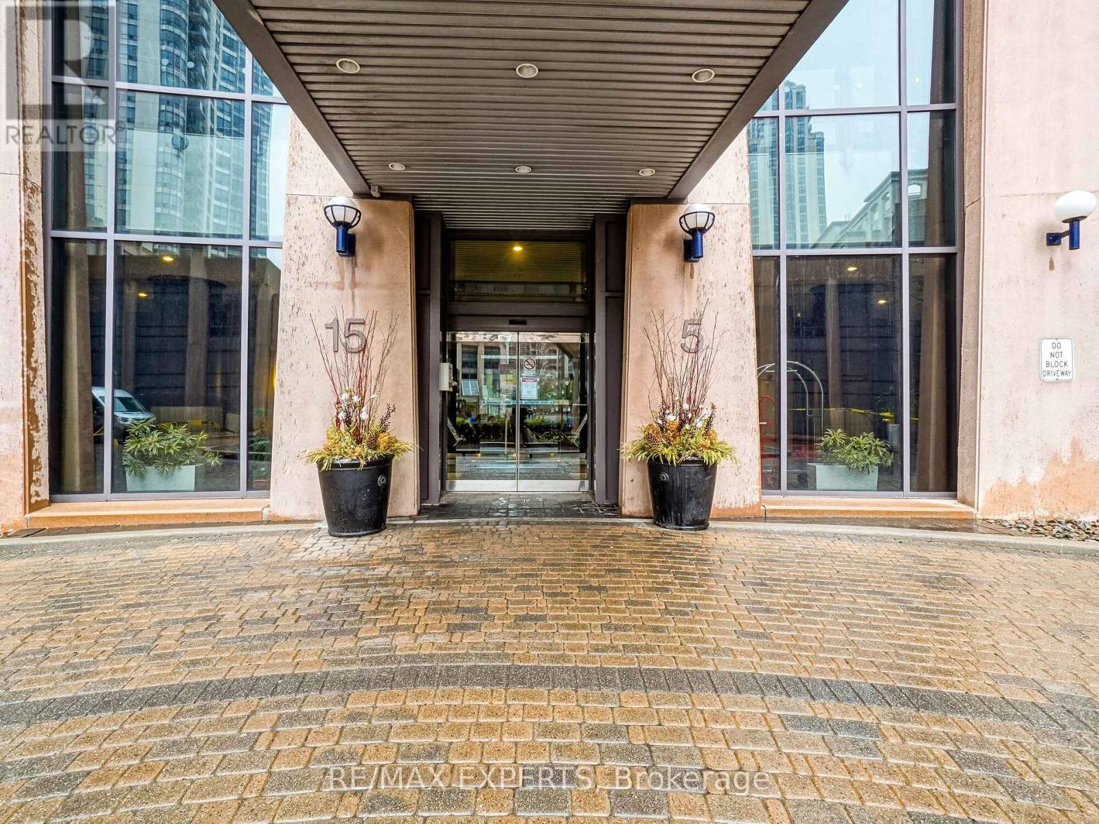 523 - 15 Northtown Way, Toronto, Ontario  M2N 7A2 - Photo 2 - C13881288