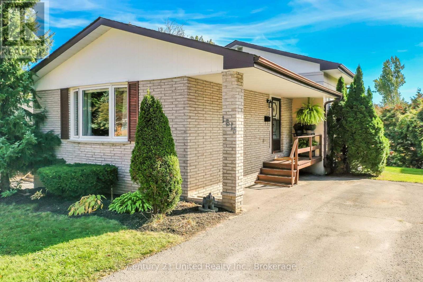 1615 Cherryhill Road, Peterborough, Ontario  K9K 1A9 - Photo 2 - X13881050